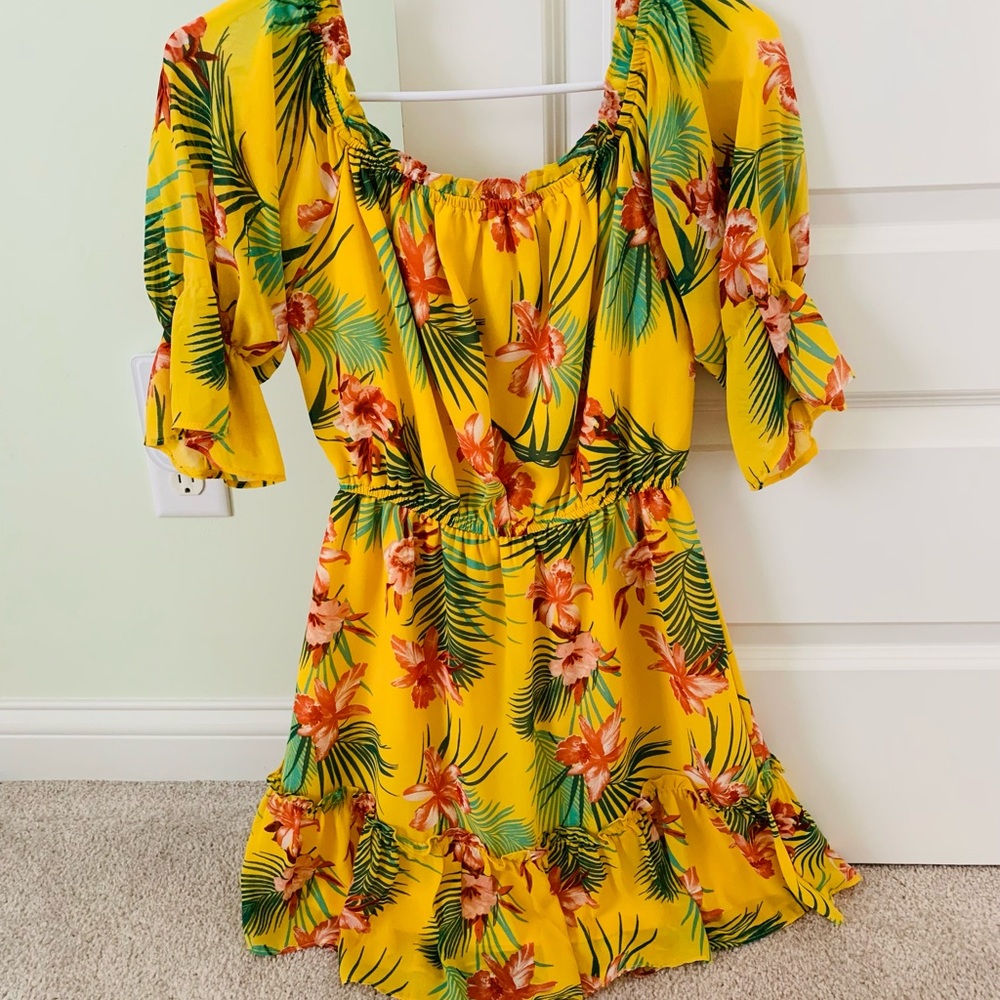 Forever 21 Off Shoulder Dress Size XS